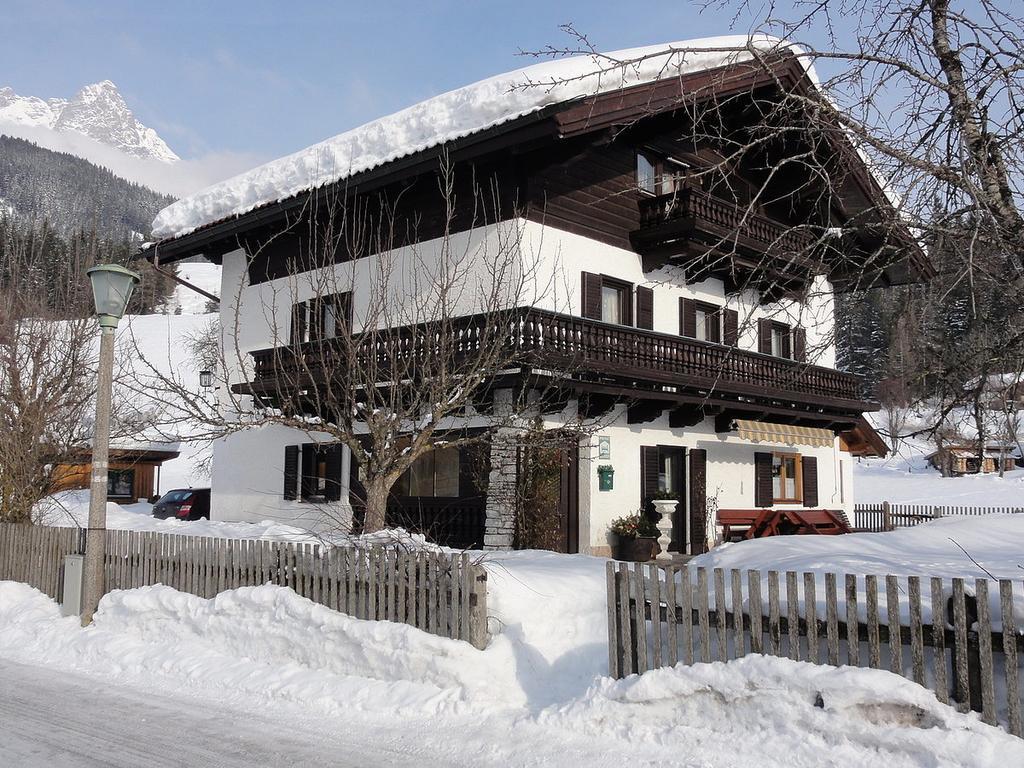 Haus Hartl Hotel Saalfelden Exterior foto